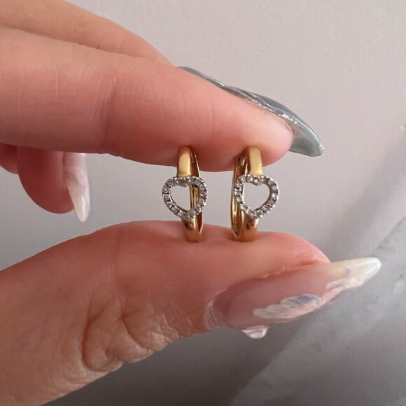 14K Open Diamond Heart Huggies Earrings - Picture 1 of 3